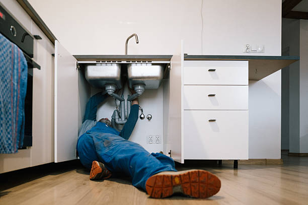 Professional Leak Detection technician working in National Stock Yards, IL